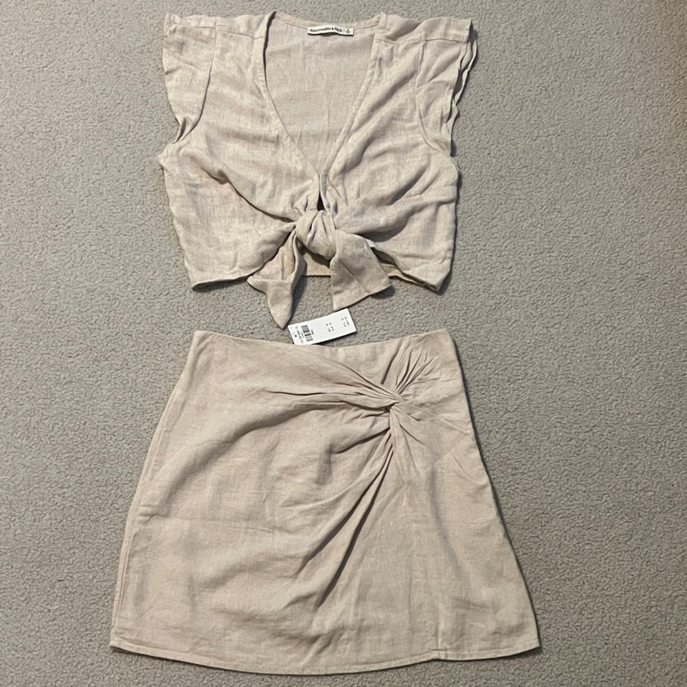 Abercrombie & Fitch Beige Tie-Front Crop Top & Skirt Set